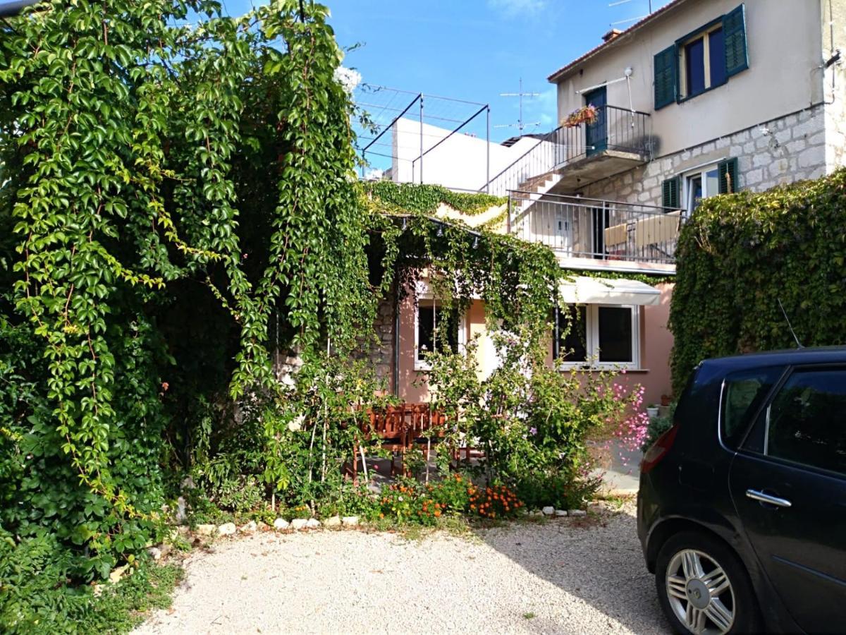 Green Oasis City Center Apartment Sibenik Exterior photo