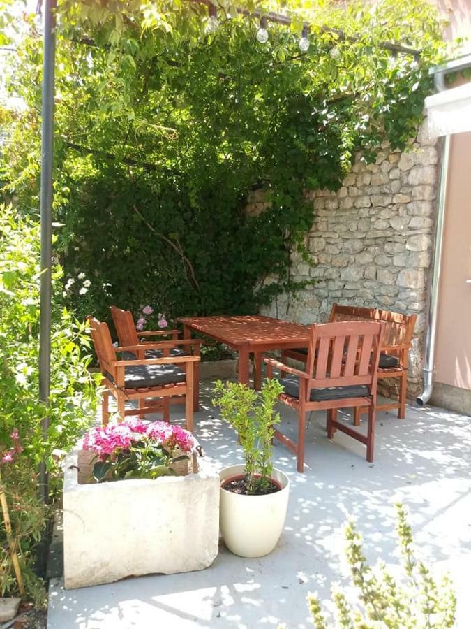 Green Oasis City Center Apartment Sibenik Exterior photo